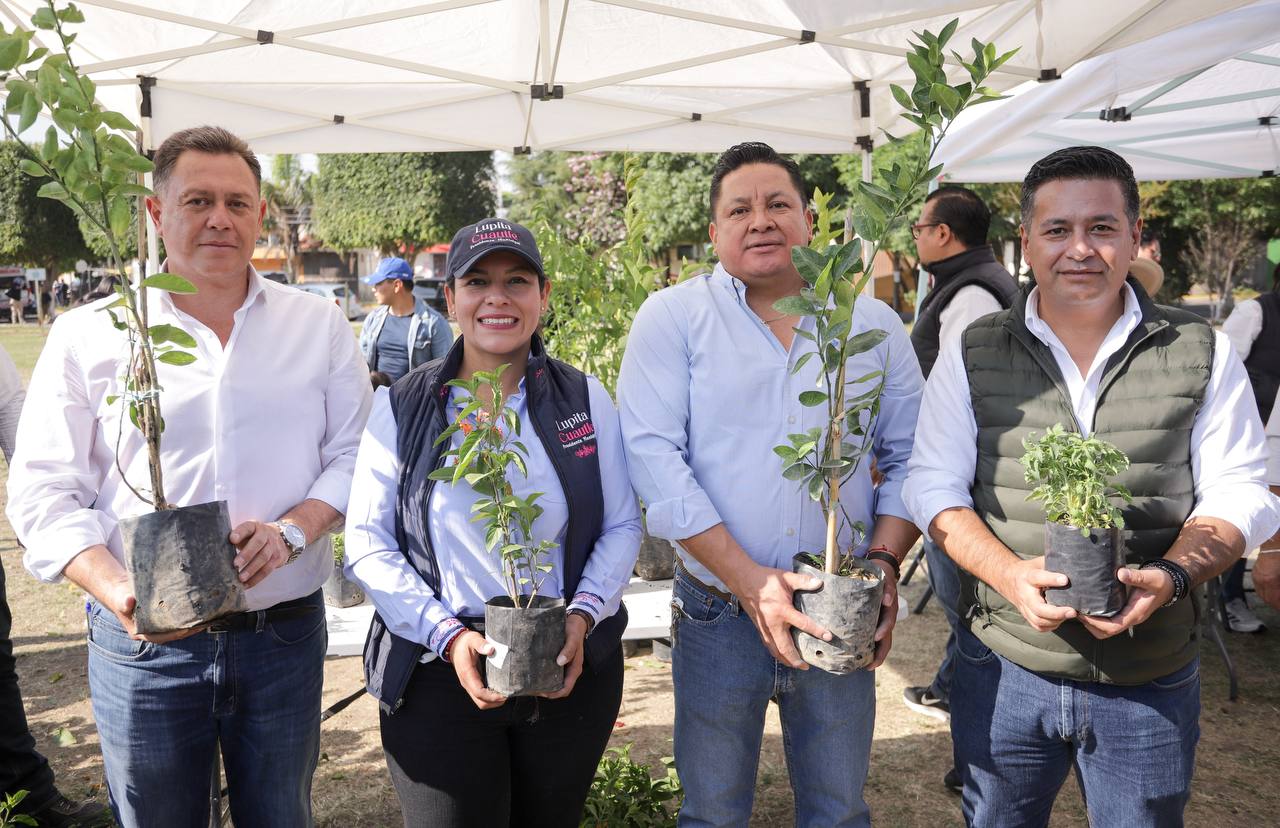 Promueve Lupita Cuautle El Cuidado Del Medio Ambiente Con Adopci N De