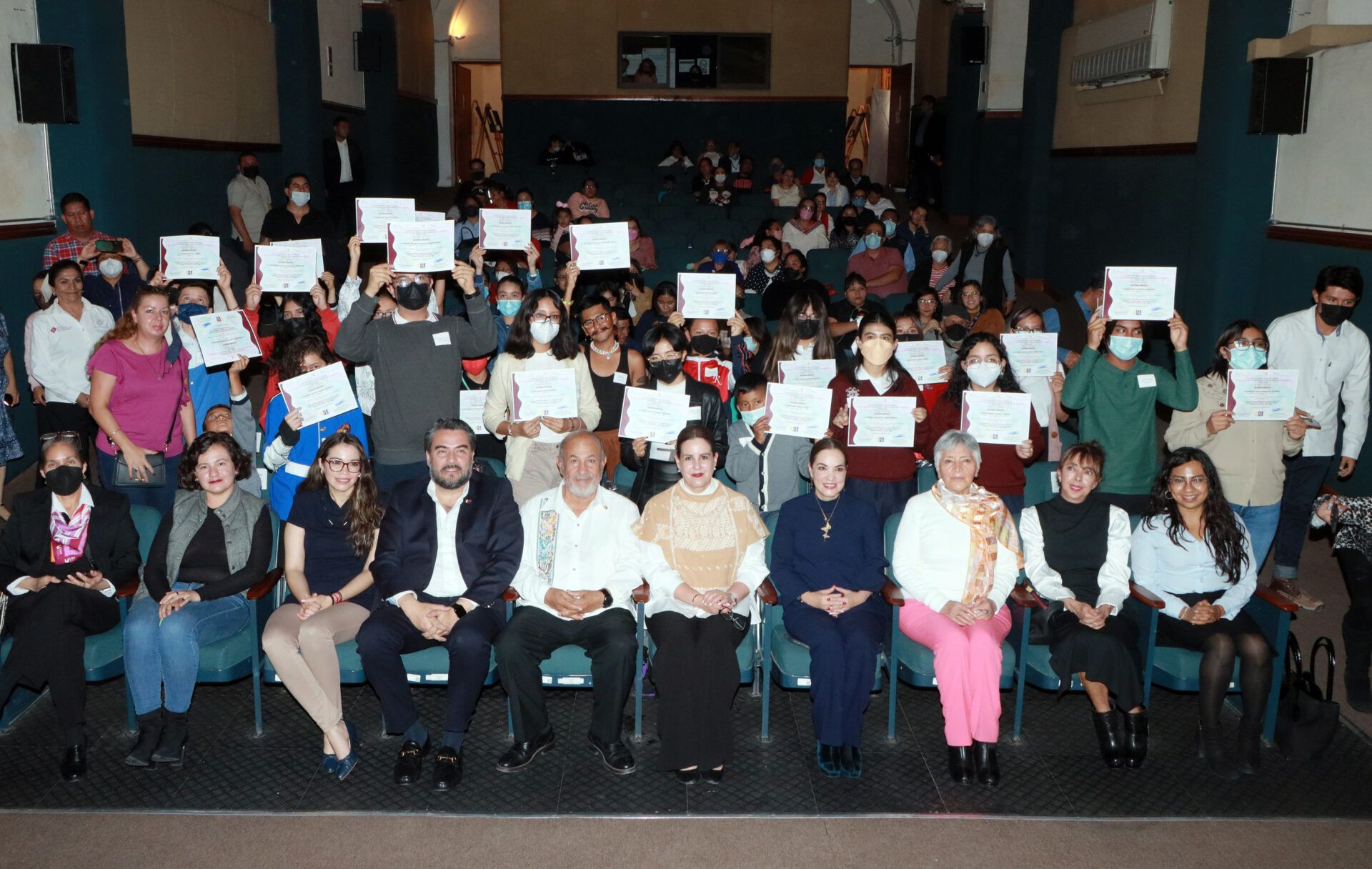 Premia SEGOB a ganadores de Concurso Nacional de Dibujo y Pintura ...