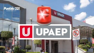 Estudiantes de la Universidad Popular del Estado de Puebla (UPAEP) se manifestaron afuera de las instalaciones para denunciar un incremento de asaltos
