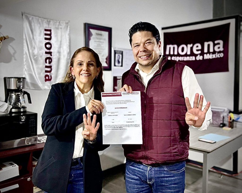 Gabriel Biestro se registra como aspirante a candidato a la presidencia municipal de Puebla