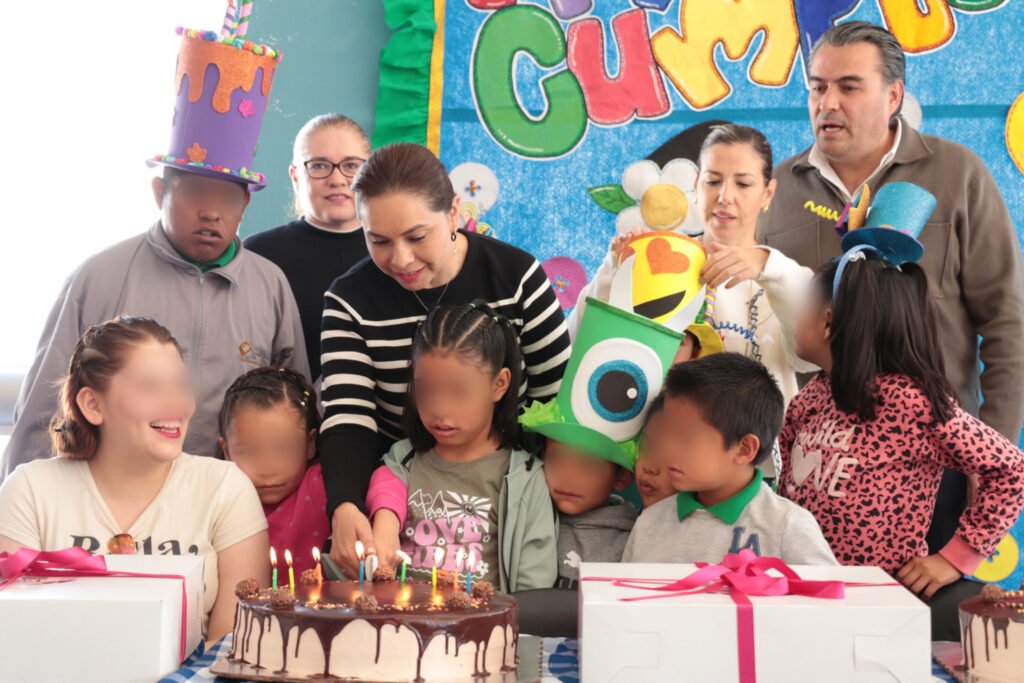 Firma SEDIF contrato de donación con “Tarlets Coffee” para festejar a menores