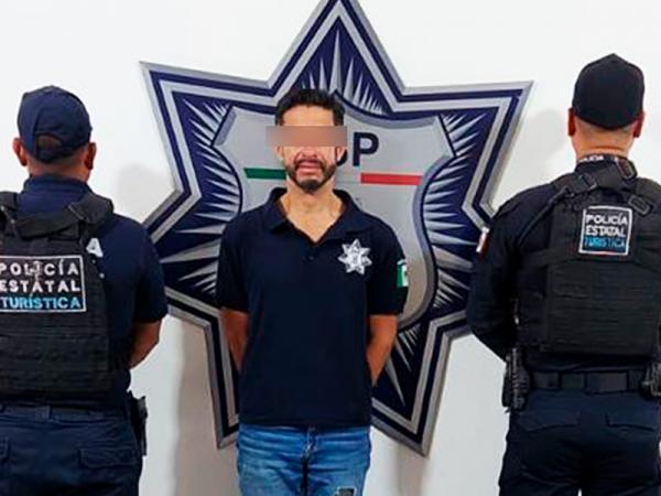 Detiene Policía Turística a hombre por usurpación de funciones