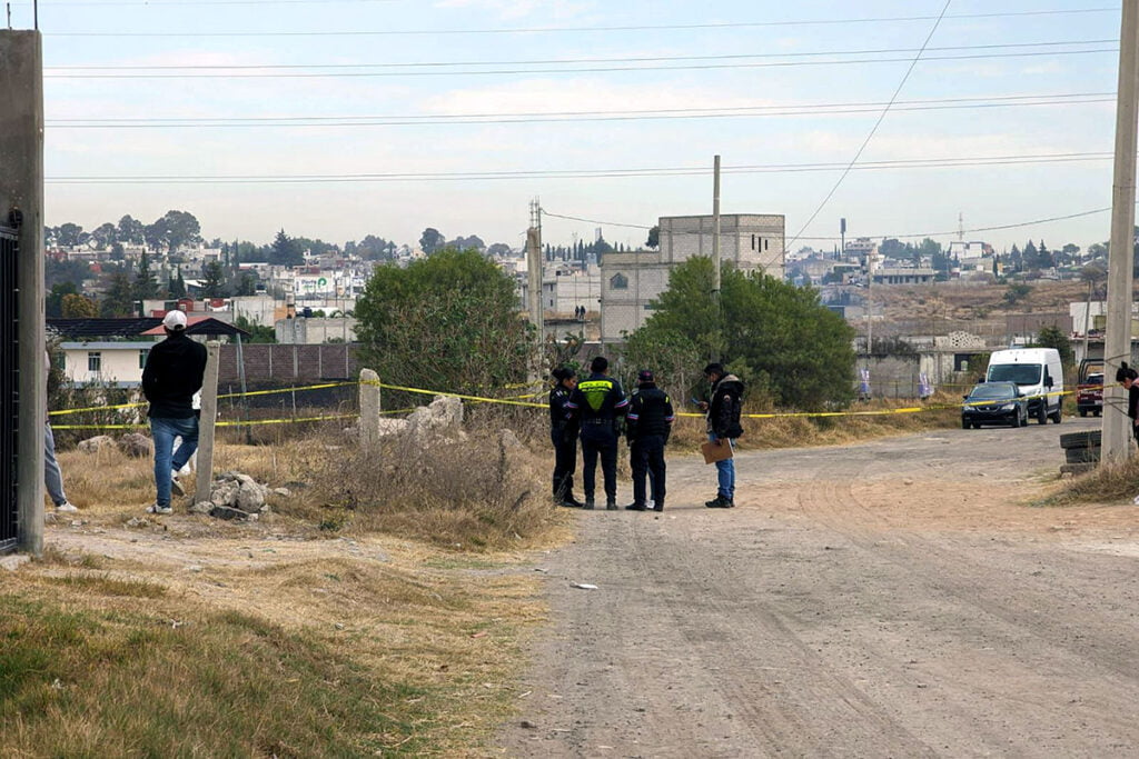 Hallan  en Totimehuacan cuerpo desmembrado en maletas