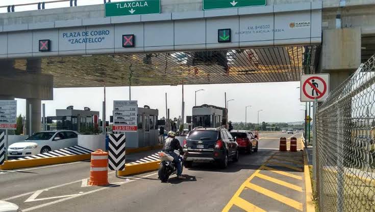 Aumento sorpresivo en peajes de Puebla genera molestia entre conductores