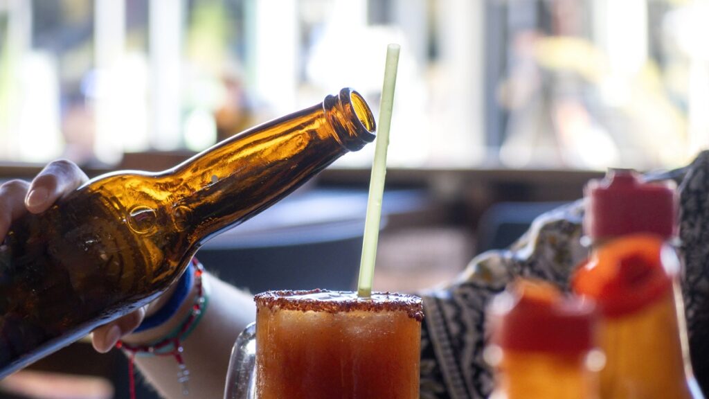 Ayuntamiento va contra bares irregulares con clausuras definitivas