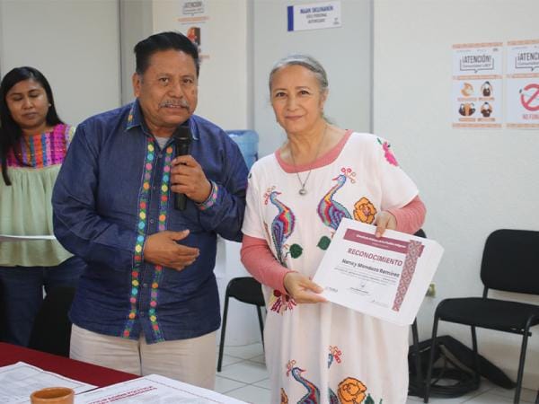 Promueve gobierno estatal políticos de mujeres indígenas