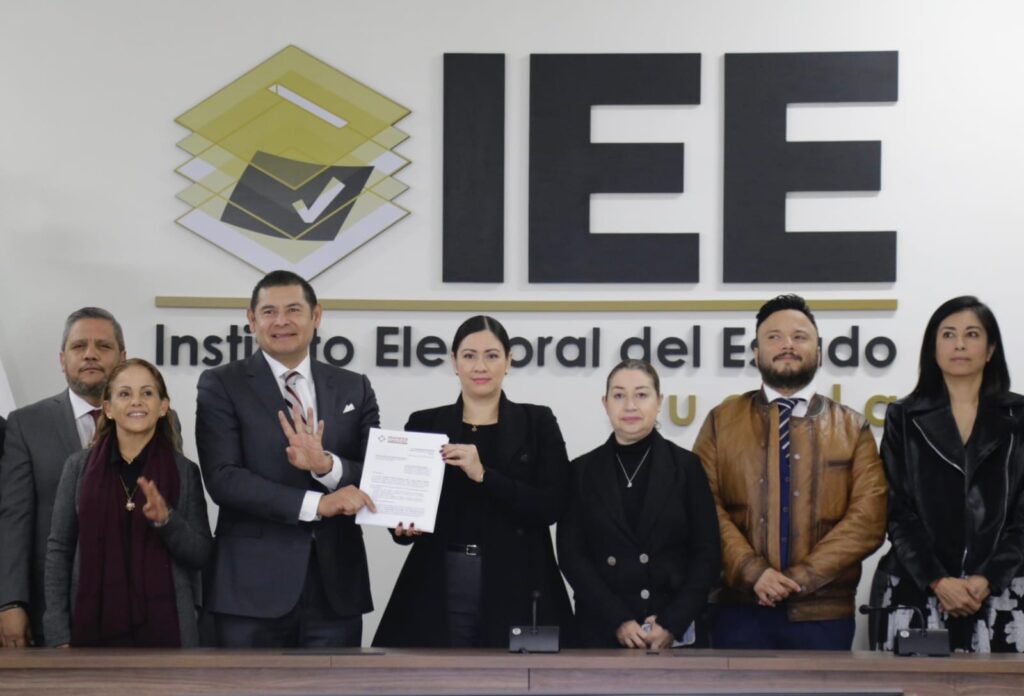 En un contexto de unidad e inclusión, Morena y Alejandro Armenta registran la plataforma política ante el IEE