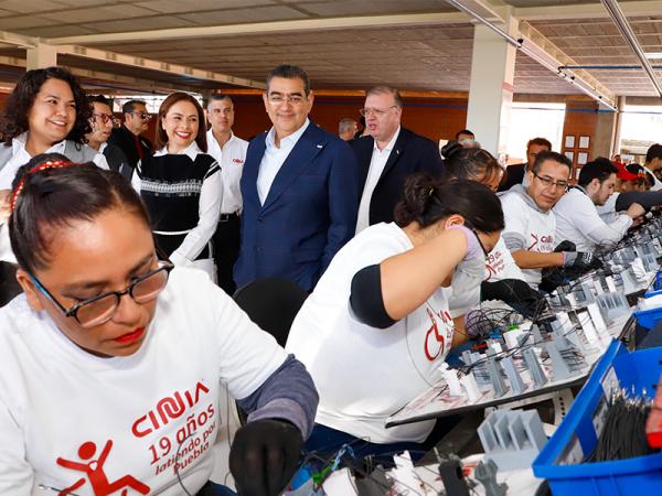 Con sector privado, gobierno de Puebla impulsa inclusión laboral de personas con discapacidad