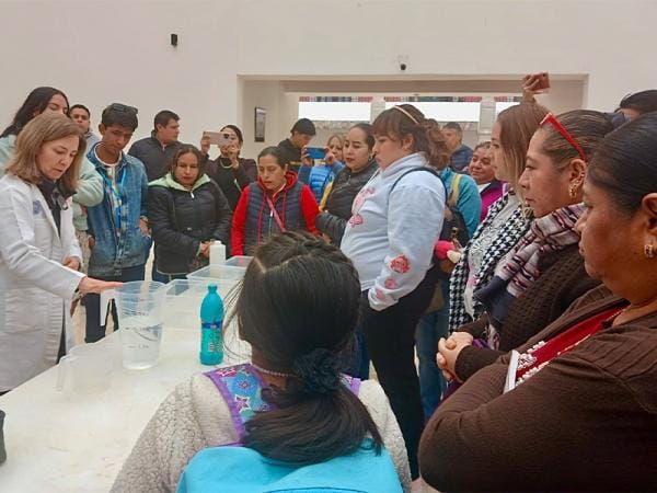 Con capacitación, gobierno estatal mejora servicio en sector turístico de tres municipios
