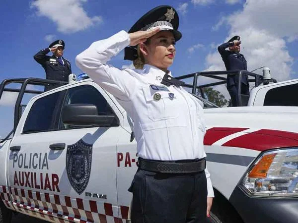 Presenta Policía Auxiliar convocatoria de reclutamiento