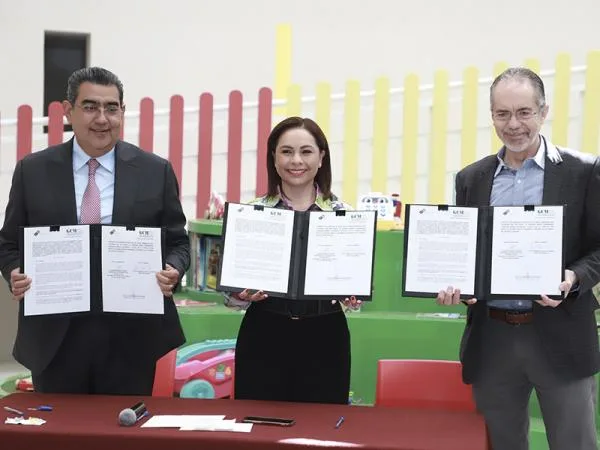 Ratifican gobierno estatal y Granjas Carroll trabajo conjunto por personas bajo resguardo del SEDIF