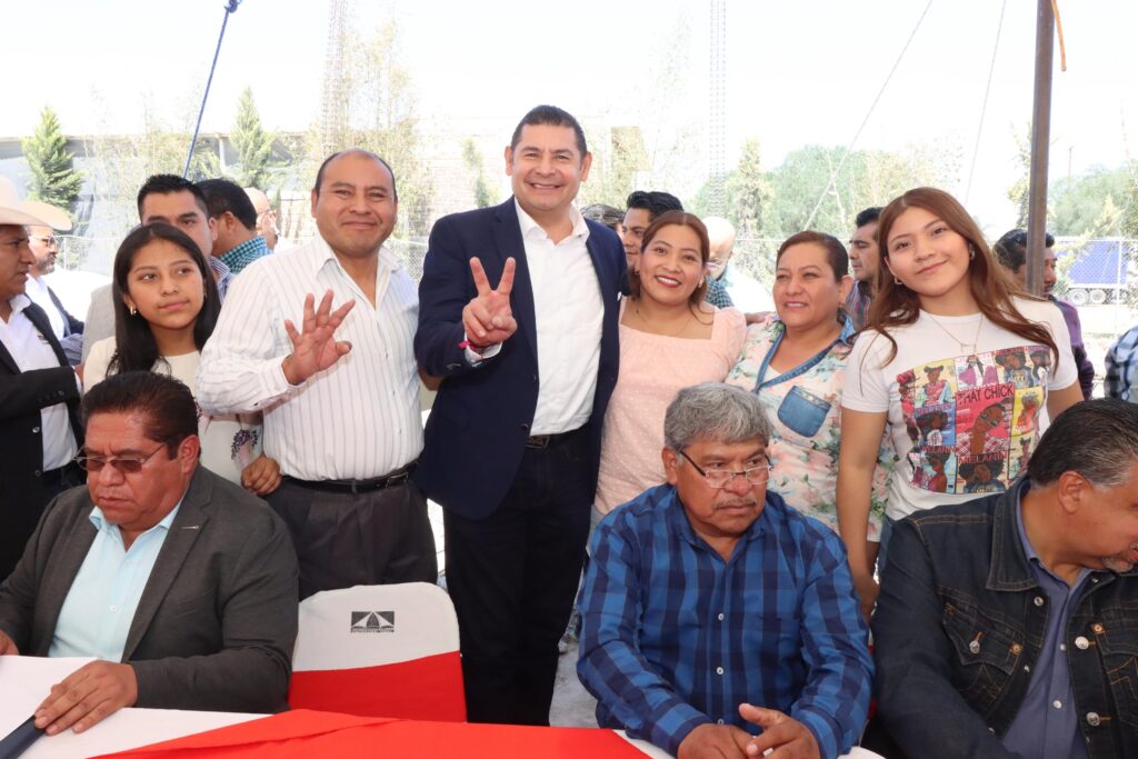 Alejandro Armenta resalta la importancia de proyectos sustentables y sociales en la Central de Abasto de Huixcolotla