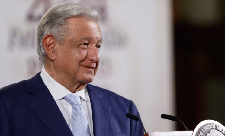 AMLO urge a atender causas de la migración en Latinoamérica; cierre de fronteras no es solución, afirma