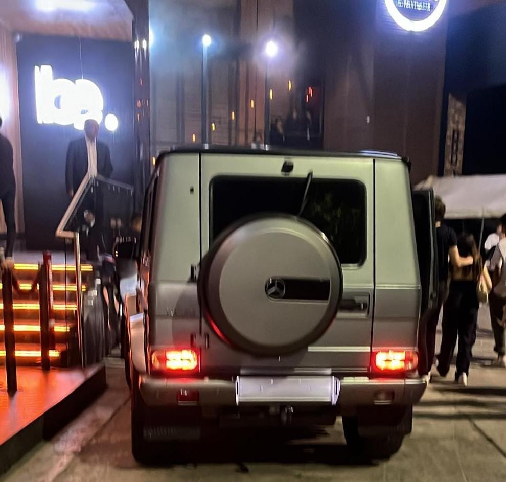 Alumno de la Anáhuac amenaza a su ex novia con una pistola en Beirut de Angelópolis