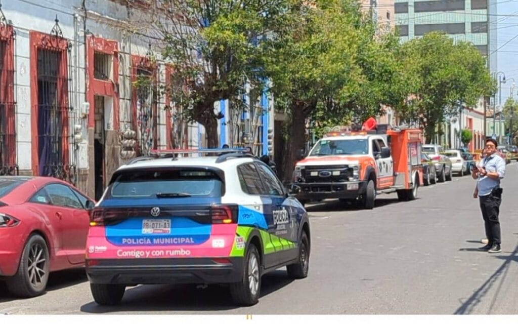 Desplome de techo en Casona de El Carmen deja tres heridos