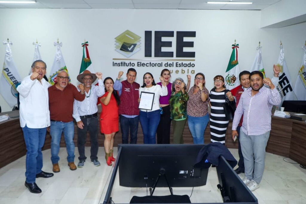 Tonantzin Fernández recibe constancia de mayoría como próxima presidenta de San Pedro Cholula