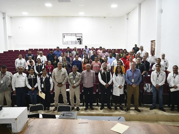 En Huauchinango, Salud refuerza trabajo para combatir dengue