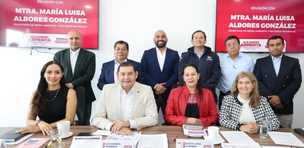 Proyectos Ferroviarios para el desarrollo del país: Albores y Armenta 