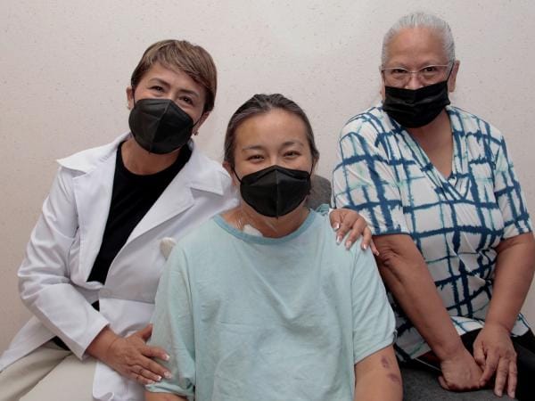 Otorga ISSSTEP alta a paciente beneficiada con trasplante renal