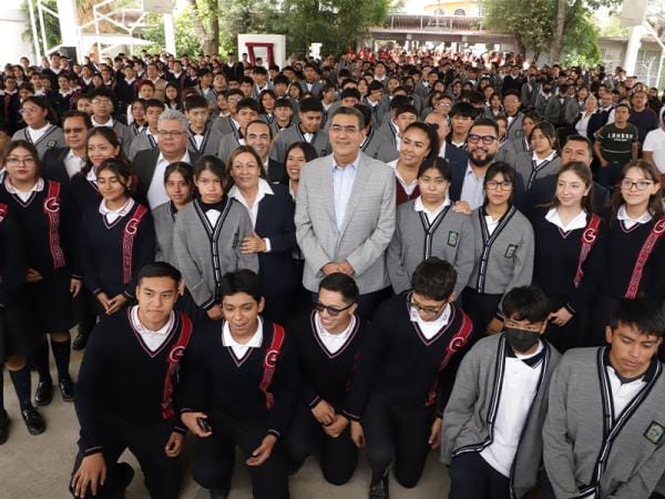 Fortalece gobierno de Puebla infraestructura educativa para garantizar desarrollo académico