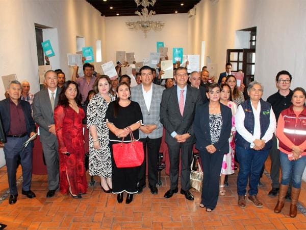 Entrega gobierno estatal actas de protocolización a 124 nuevas empresas sociales