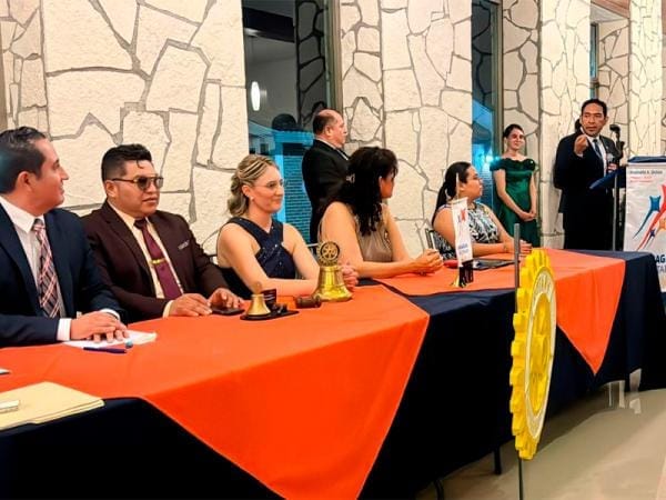 Firman convenio COBAEP y Club Rotario para beneficio estudiantil