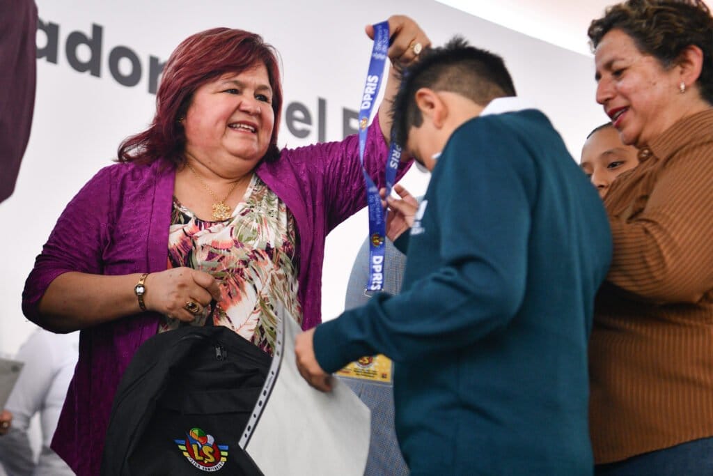 Gradúa Salud a primera generación de “mini-verificadores” sanitarios