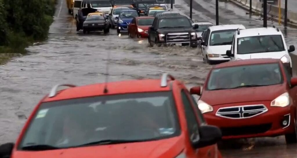 Alerta Vial: Inundaciones y desgajamientos afectan el Periférico Ecológico