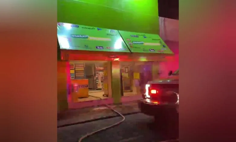 Se incendia en Papelería del Centro Histórico de Puebla