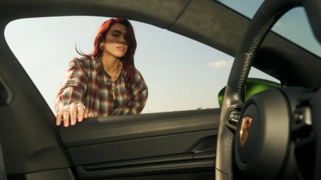 Porsche lanza espectacular comercial del nuevo "Macan Turbo (WLTP)"