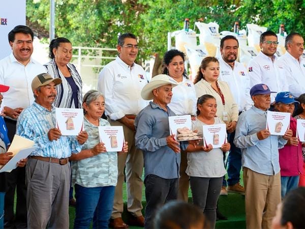 En la mixteca, Sergio Salomón invita a apostarle al programa “Impulso al Agave Mezcalero”