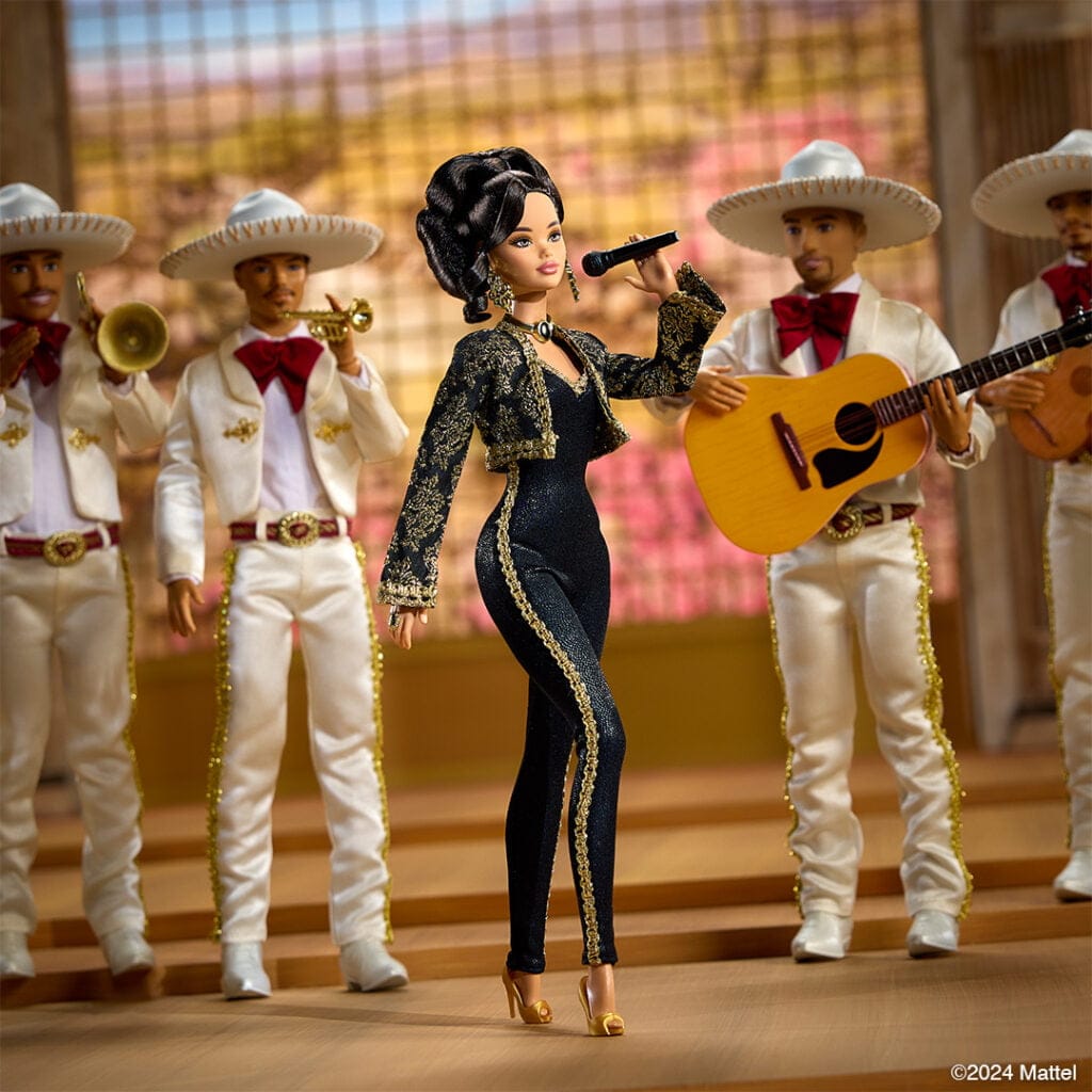 Mattel lanza la Juan Gabriel Barbie Doll en tributo a "El Divo de Juárez"