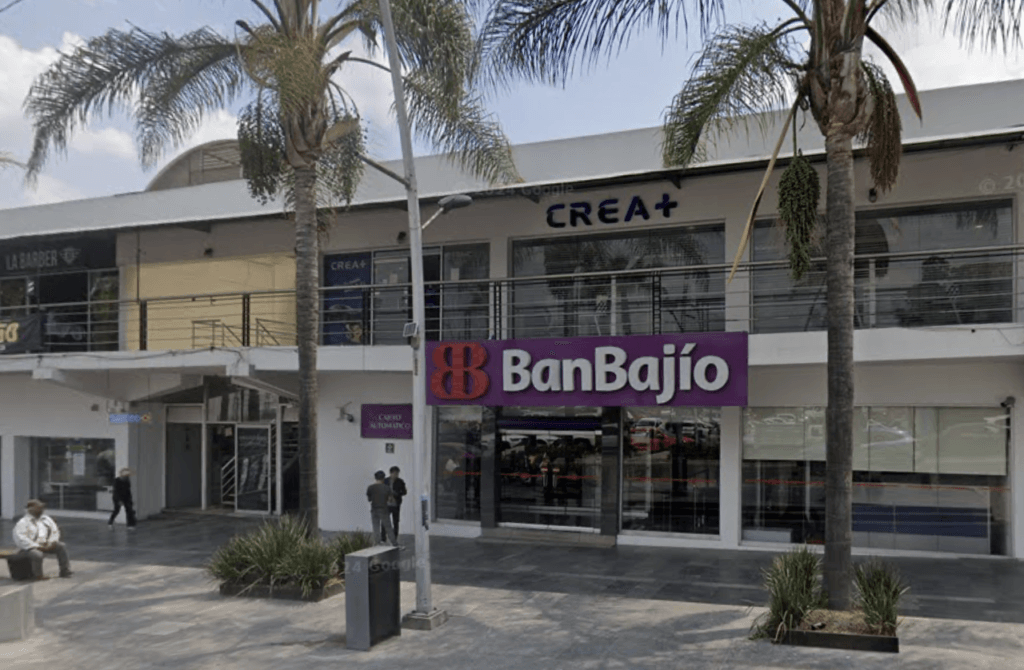 Robo de 500 mil pesos en sucursal de BanBajío en la Avenida Juárez