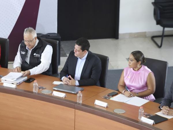 Inician clases 2 mil 066 estudiantes de la USEP