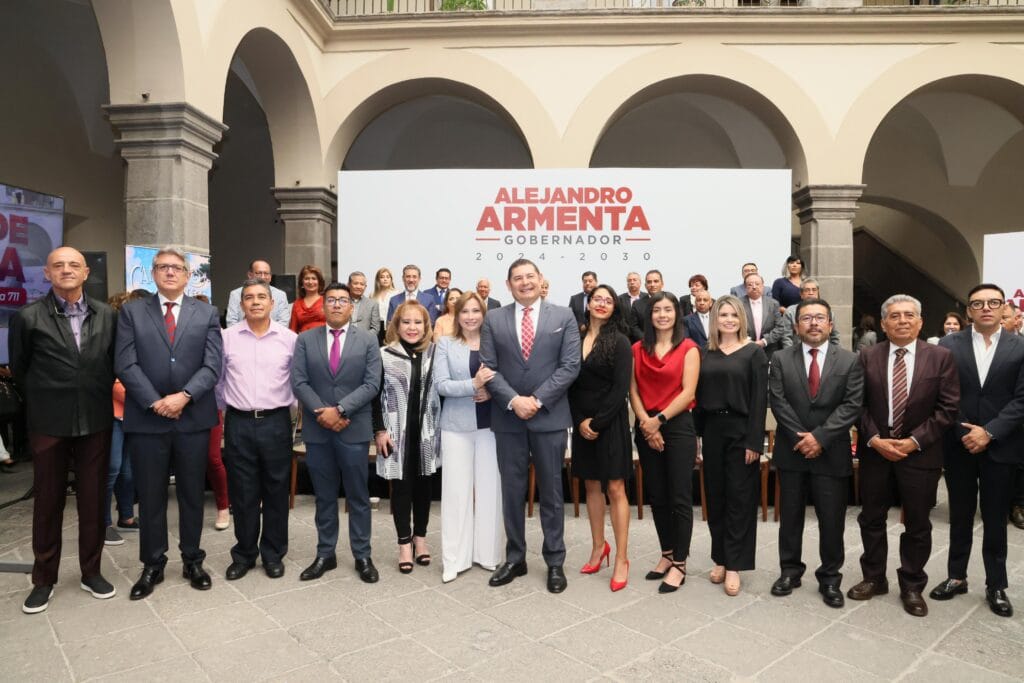 El gabinete debe comprometerse a trabajar con responsabilidad y amor por Puebla: Armenta