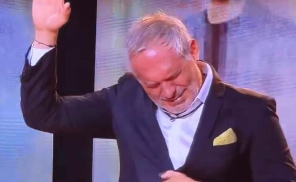 Arath de la Torre al borde del abandono tras intensa gala en "La Casa de los Famosos"