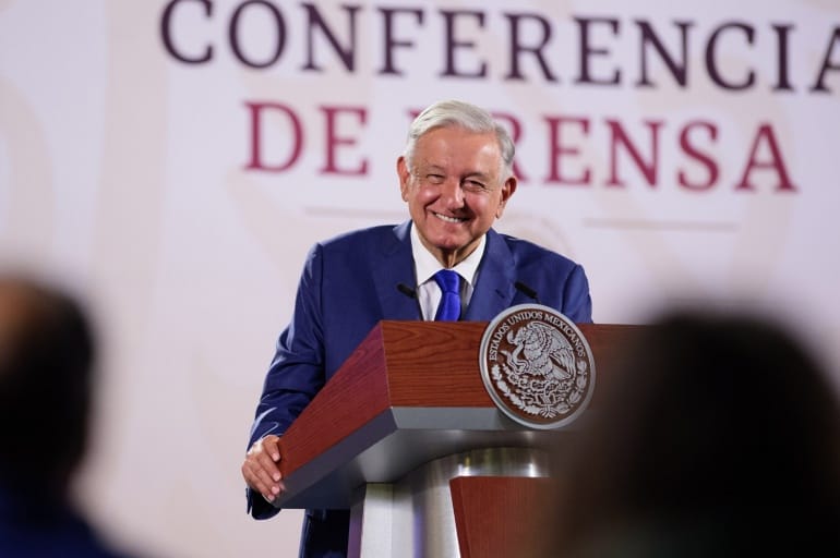 AMLO invita a último Grito de Independencia en el Zócalo