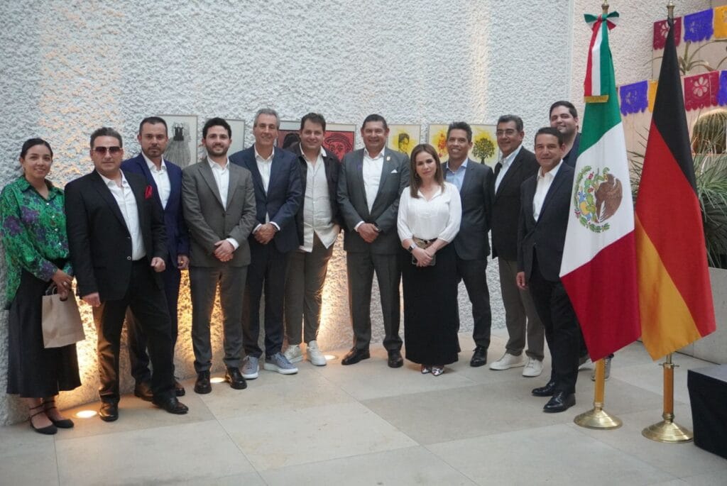 Sergio Salomón, Alejandro Armenta y Pepe Chedraui promueven cooperación comercial con Volkswagen en el marco de 'Invest Puebla'