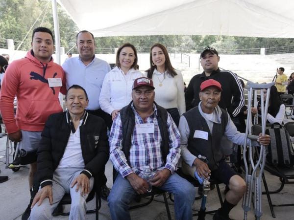 Entrega Gaby Bonilla 66 prótesis a favor de personas con discapacidad