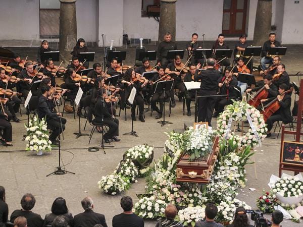 Rinde gobierno estatal homenaje póstumo a Elisa Ávalos, reconocida soprano poblana