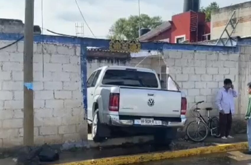 Ataque armado en San Pedro Cholula: mujer es baleada y se estrella contra una barda en su huida