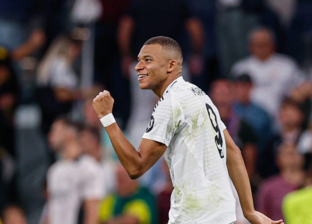 Kylian Mbappé brilla con gol en el debut de la Champions League con el Real Madrid