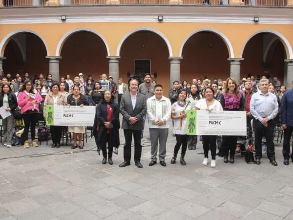 Entrega gobierno estatal estímulos de la convocatoria PACMyC 2024