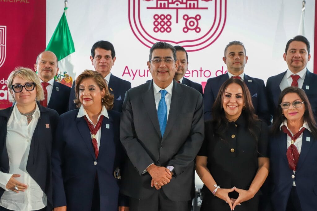 Llama Sergio Salomón a alcaldes entrantes a priorizar seguridad y servicios