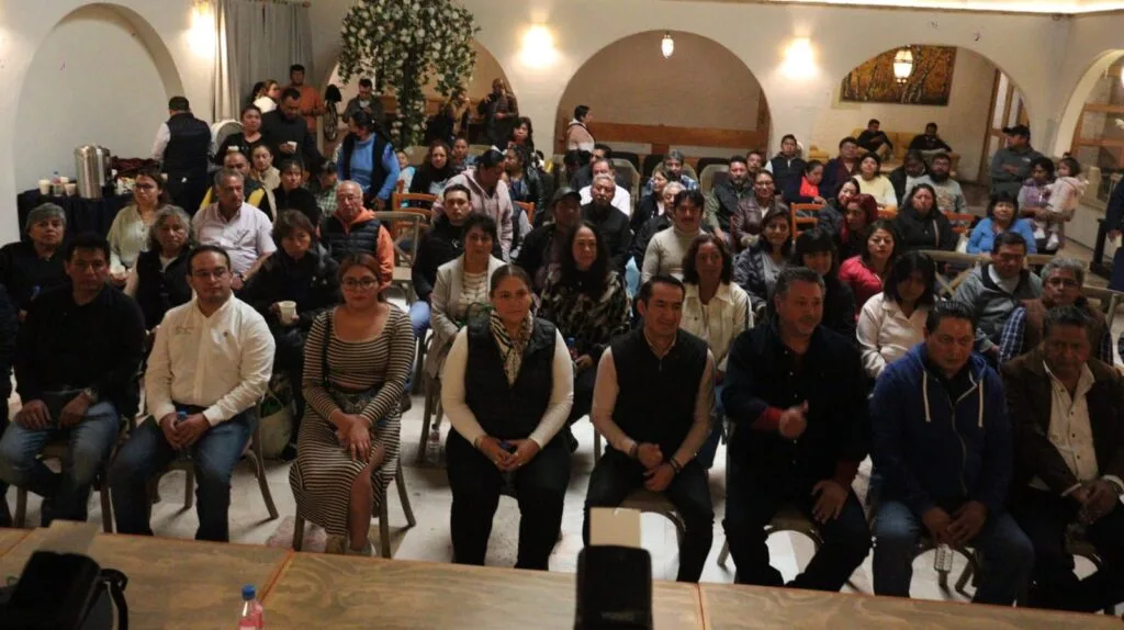 Comerciantes de San Pedro Cholula respaldan a Tonantzin Fernández
