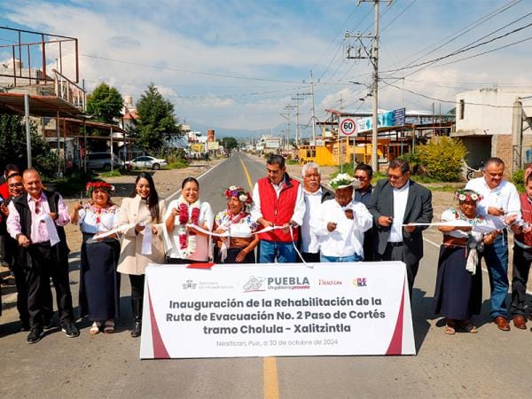 Con rehabilitación de rutas de evacuación, gobierno estatal garantiza seguridad ante contingencia volcánica