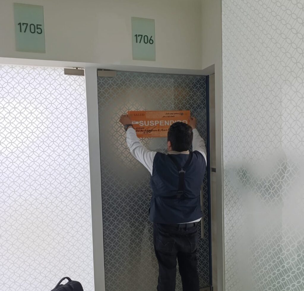 DPRIS suspenden consultorio en Angelópolis por incumplir normas