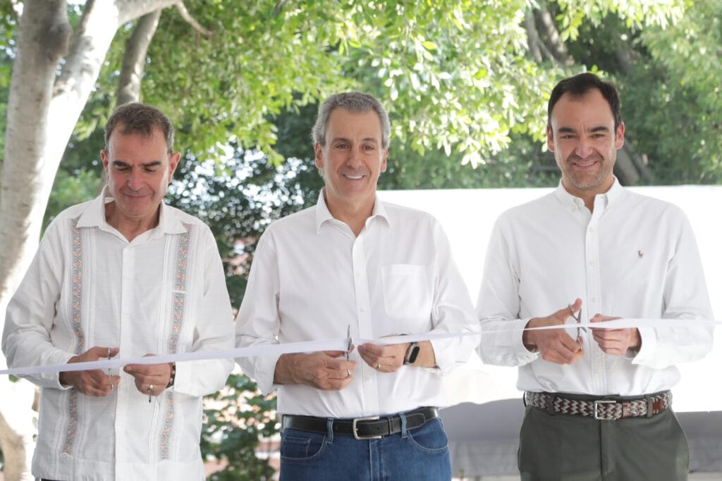 Promueve Pepe Chedraui colaboración e intercambio cultural al inaugurar exposición “Presencia de Oaxaca en Puebla”