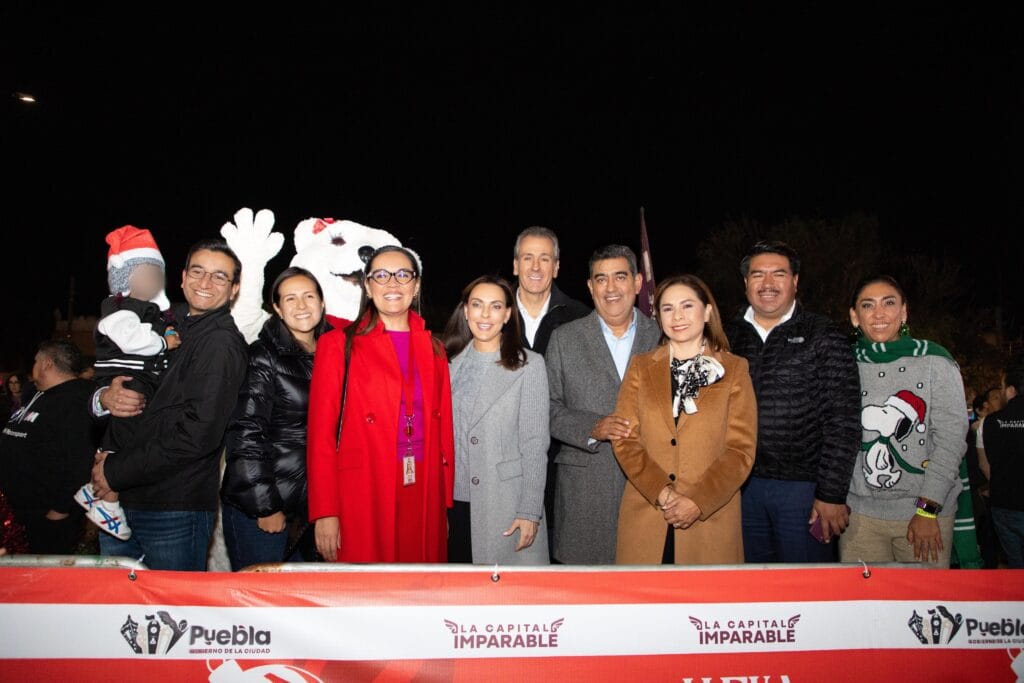 Las y los poblanos disfrutaron de la caravana Coca-Cola 2024 junto con Céspedes y Chedraui