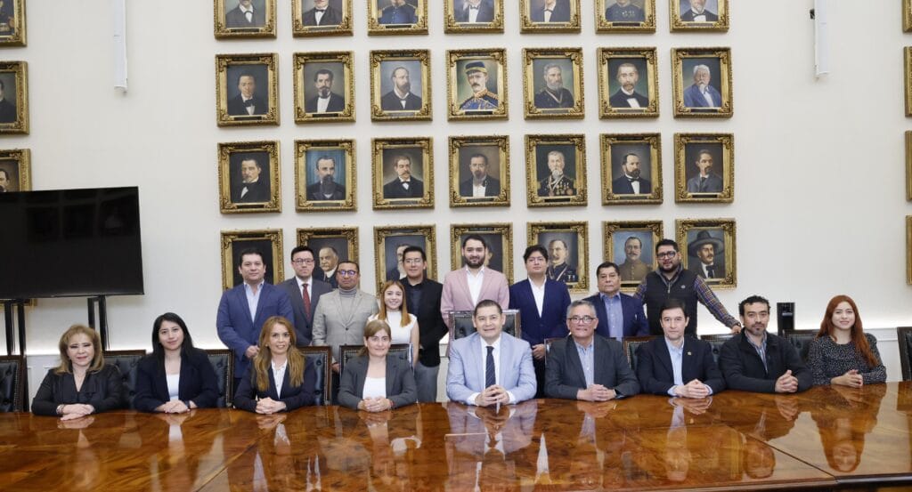 Puebla apuesta por la tecnología: acuerdan ruta para la Casa del Diseño de Semiconductores